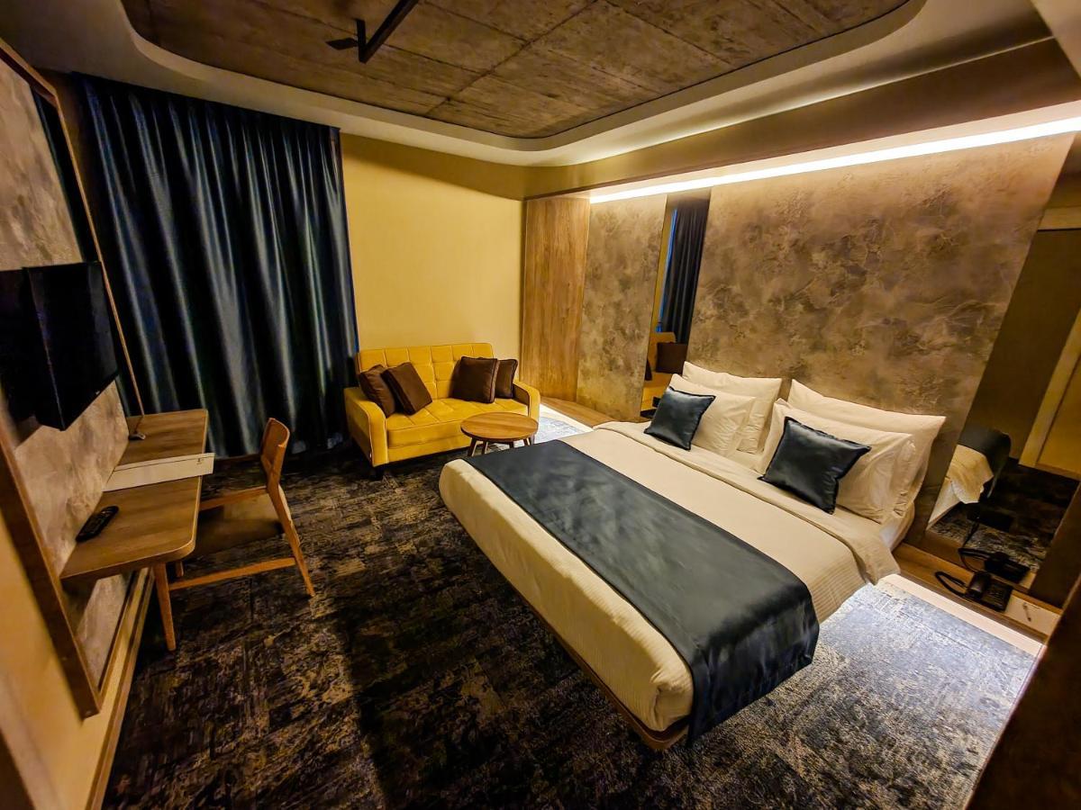 Hotel City Code Зеница Екстериор снимка